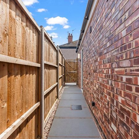 City Centre House, Parking With Ev, Free Wifi, Netflix Coventry Esterno foto