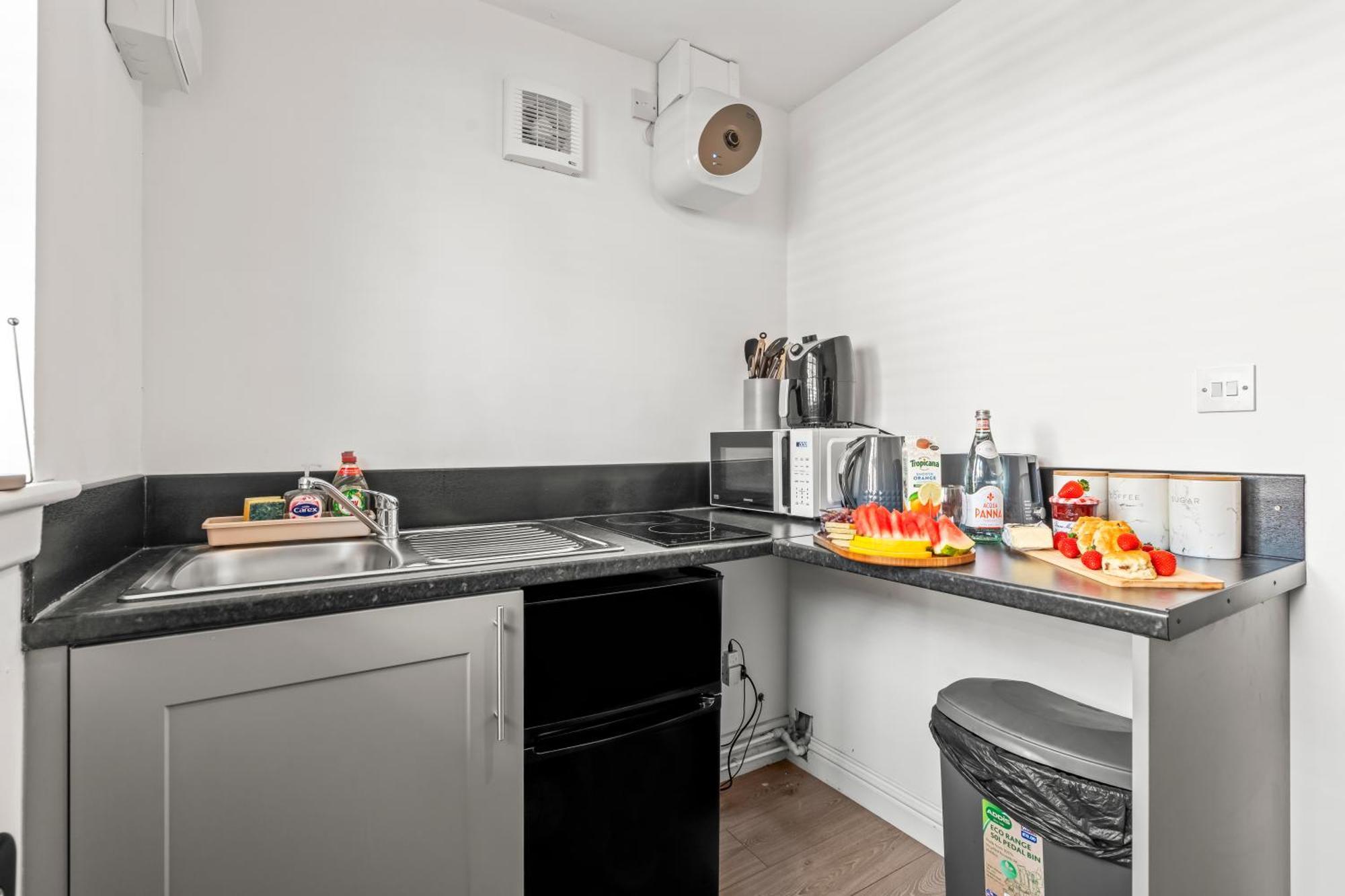 City Centre House, Parking With Ev, Free Wifi, Netflix Coventry Esterno foto