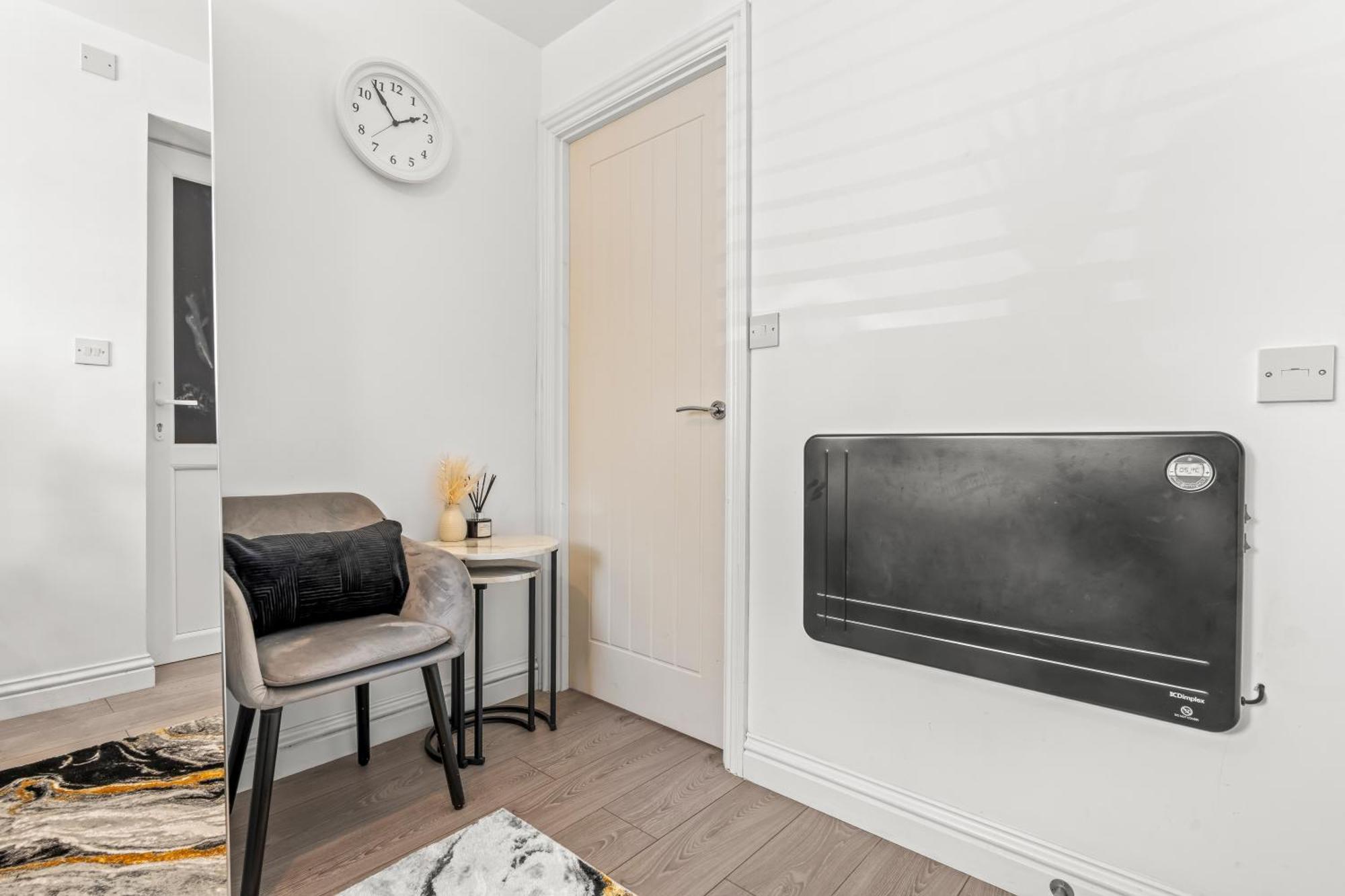 City Centre House, Parking With Ev, Free Wifi, Netflix Coventry Esterno foto