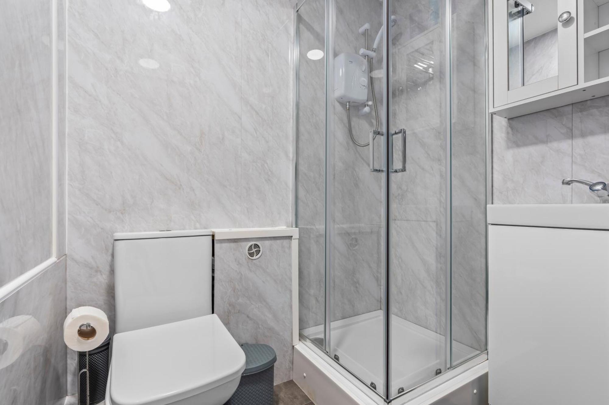 City Centre House, Parking With Ev, Free Wifi, Netflix Coventry Esterno foto