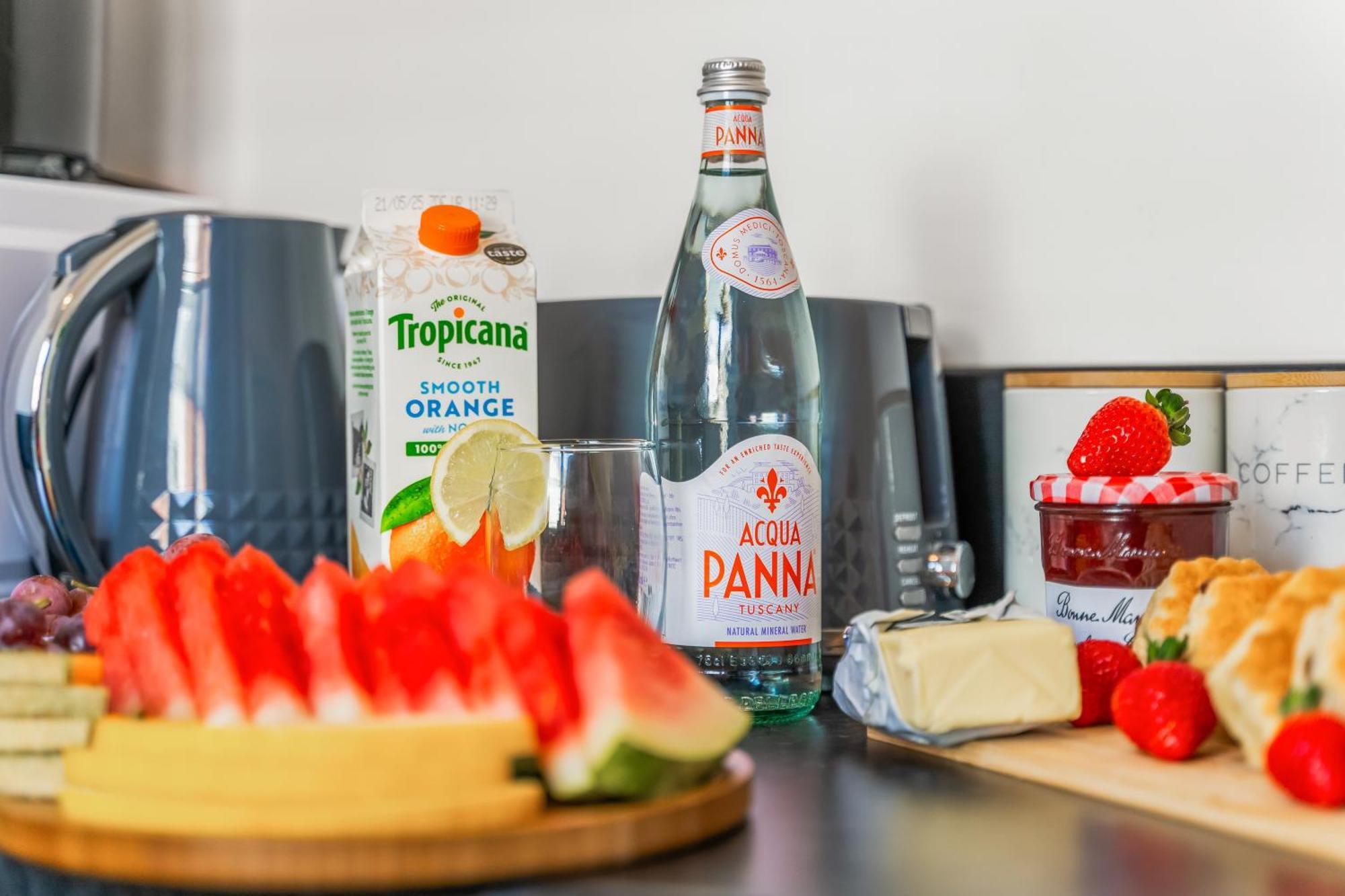 City Centre House, Parking With Ev, Free Wifi, Netflix Coventry Esterno foto